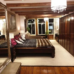 Singel Bed & Breakfast