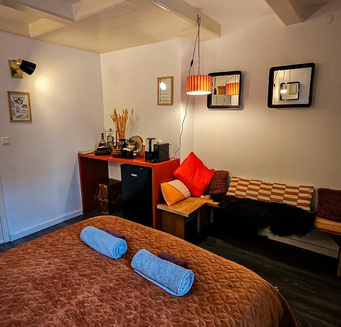 En-Suite Room In Historic Canalhouse From 1729 암스테르담